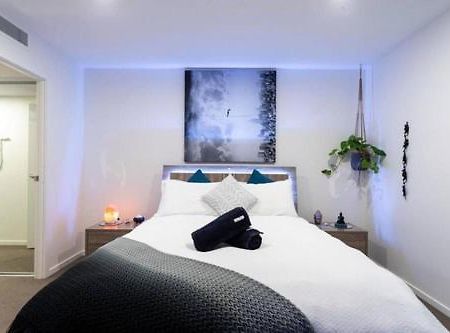 Inner City 1 Bedroom Apartment With Rooftop Pool And Parking - Serain Residences Brisbane Luaran gambar